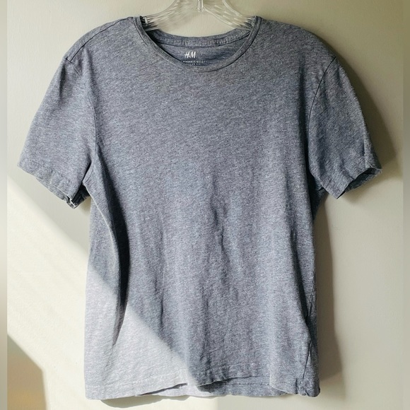 H&M heathered grey mens crewneck t-shirt size small - Picture 9 of 10